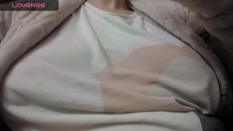 lenagolden online show from January 29, 2025, 6:22 am