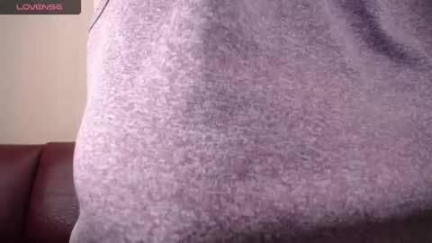 lenagolden online show from February 10, 2026, 11:25 am