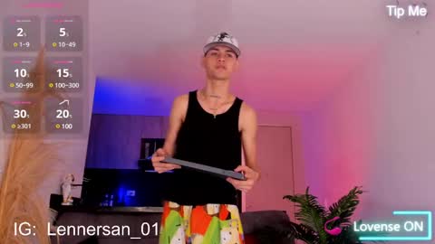 Lenner INDEPENDENT MODEL online show from February 9, 2025, 9:05 am