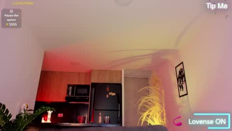 Lenner INDEPENDENT MODEL online show from February 18, 2025, 8:59 am