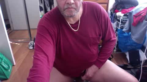 Pussylicker online show from October 1, 2025, 9:43 pm