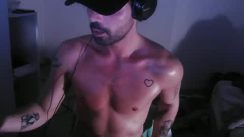 Snapshot of leo1991lol chatting on December 18, 2024, 3:47 am leo1991lol online show from December 18, 2024, 3:47 am