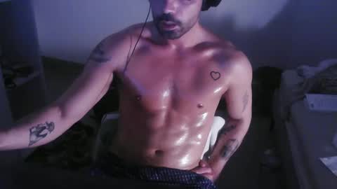Snapshot of leo1991lol chatting on January 21, 2025, 11:02 pm leo1991lol online show from January 21, 2025, 11:02 pm