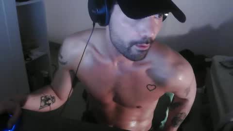 Snapshot of leo1991lol chatting on February 1, 2025, 12:29 am leo1991lol online show from February 1, 2025, 12:29 am