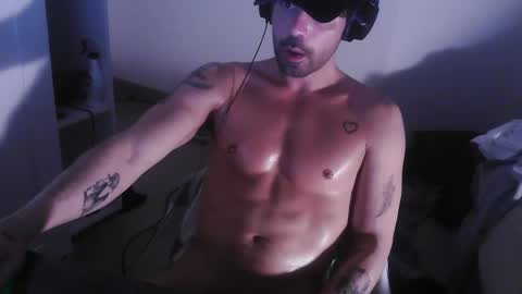 Snapshot of leo1991lol chatting on March 5, 2025, 4:45 am leo1991lol online show from March 5, 2025, 4:45 am