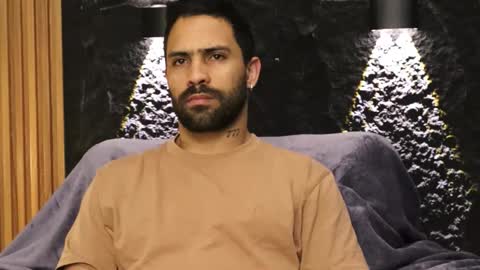 Leo  Diaz online show from February 4, 2026, 3:01 am