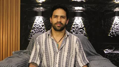 Leo  Diaz online show from March 31, 2026, 12:23 am