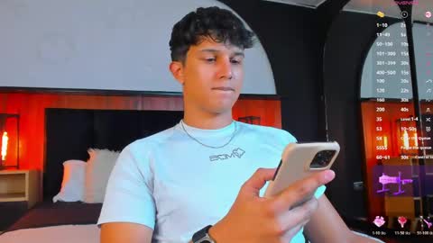 Snapshot of leo_savage_ chatting on May 3, 2026, 4:07 am Leo online show from May 3, 2026, 4:07 am