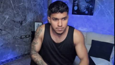 Leo independent model online show from February 3, 2026, 2:10 am