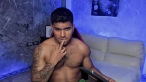 Leo independent model online show from February 16, 2026, 9:55 pm