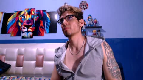 Snapshot of leo_tyrone chatting on January 10, 2025, 7:04 am Leo online show from January 10, 2025, 7:04 am