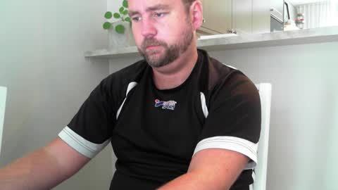 Snapshot of leofromsweden chatting on September 9, 2025, 7:19 am Leofromsweden online show from September 9, 2025, 7:19 am