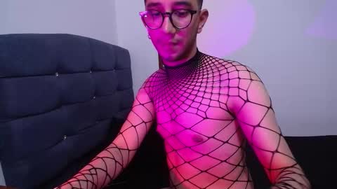 Leoh online show from October 30, 2025, 1:51 am