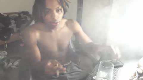 Snapshot of leomalonee chatting on January 12, 2025, 12:01 pm LeoMalonee online show from January 12, 2025, 12:01 pm