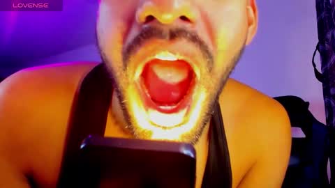 Leon Hart online show from November 17, 2025, 10:15 pm