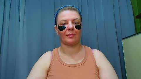 Leona tracie online show from May 7, 2026, 10:26 pm