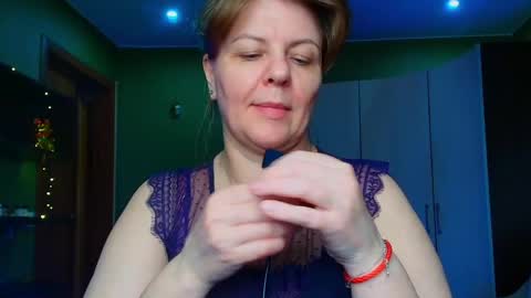 Leona tracie online show from May 18, 2026, 11:43 pm