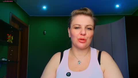 Leona tracie online show from May 20, 2026, 6:58 pm