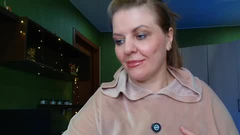 Leona tracie online show from May 29, 2026, 2:42 am
