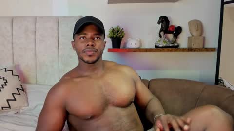 Leandro jones online show from February 8, 2026, 6:55 pm