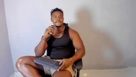 Leandro jones online show from June 3, 2026, 1:19 am