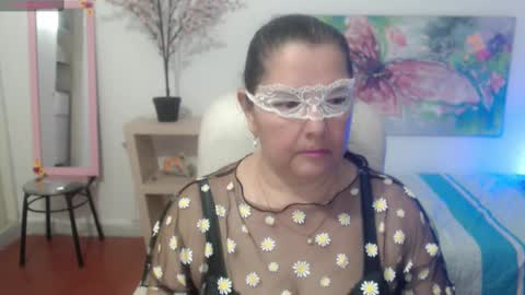 leonela   online show from February 21, 2025, 1:44 am