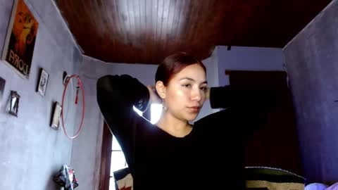 Snapshot of leonelablues chatting on September 20, 2025, 8:21 pm leonela  online show from September 20, 2025, 8:21 pm