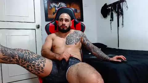 Snapshot of leonidas_k18 chatting on December 26, 2024, 4:32 am ANDRES online show from December 26, 2024, 4:32 am