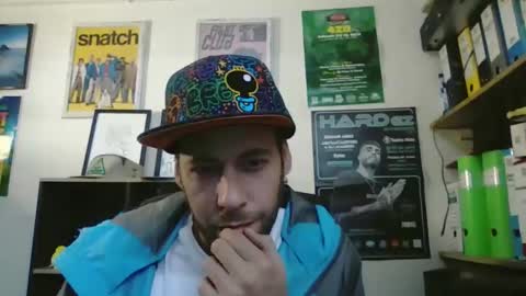 leonidascum online show from April 11, 2026, 9:24 am