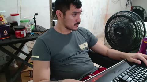 leonino231 online show from January 16, 2026, 6:56 pm