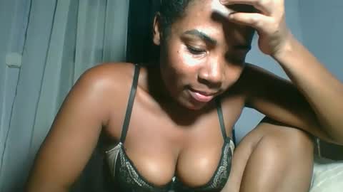 leonnida online show from April 14, 2026, 9:54 pm