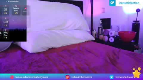 Snapshot of leonsatisfaction chatting on December 1, 2024, 8:42 pm Leon Robertson online show from December 1, 2024, 8:42 pm