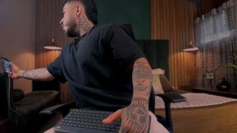 Leo Salvatore online show from January 26, 2025, 1:04 pm