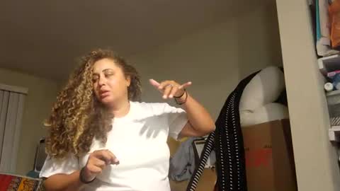 Snapshot of leothegirl88 chatting on June 12, 2026, 7:40 am leothegirl88 online show from June 12, 2026, 7:40 am