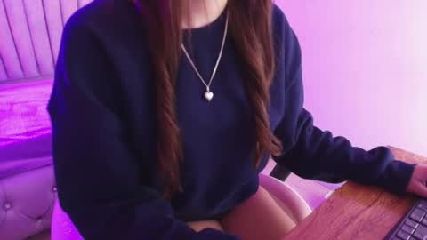  online show from May 7, 2026, 12:10 pm