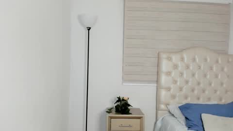 Snapshot of lery_riascos chatting on December 19, 2025, 12:12 pm Leyla online show from December 19, 2025, 12:12 pm