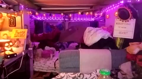 LesleyGumGrass- The Boring Trans girl online show from September 18, 2025, 3:52 am