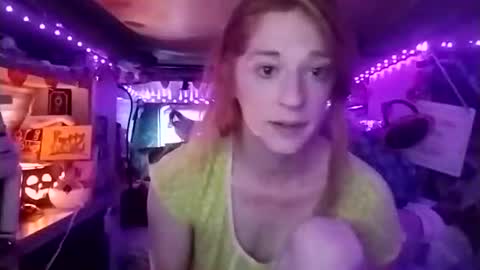 LesleyGumGrass- The Boring Trans girl online show from October 24, 2025, 5:31 pm