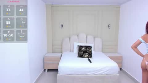   online show from March 25, 2026, 8:15 pm