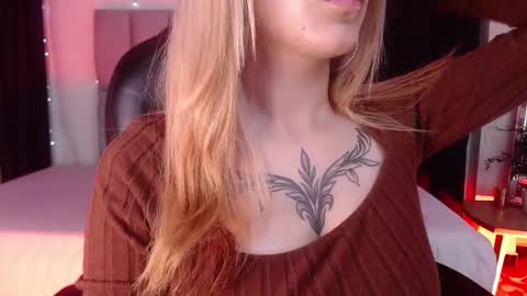 Snapshot of lessboobs_gh chatting on February 8, 2025, 5:50 pm Less online show from February 8, 2025, 5:50 pm