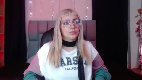 Snapshot of lessboobs_gh chatting on March 3, 2025, 11:33 am Less online show from March 3, 2025, 11:33 am