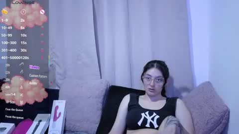 Snapshot of lessliee chatting on July 1, 2026, 2:57 am lessliee online show from July 1, 2026, 2:57 am
