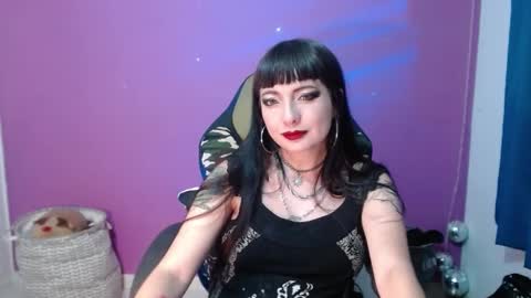 Snapshot of lestatdlion chatting on December 11, 2024, 11:32 pm lestatdlion online show from December 11, 2024, 11:32 pm