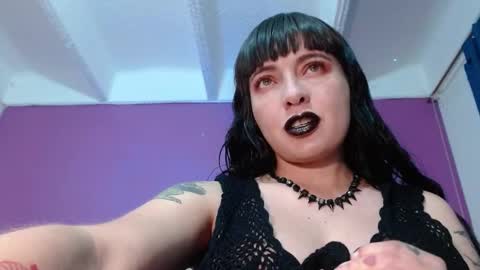 Snapshot of lestatdlion chatting on January 6, 2025, 12:27 am lestatdlion online show from January 6, 2025, 12:27 am