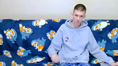 lester_broo online show from October 10, 2025, 9:14 pm