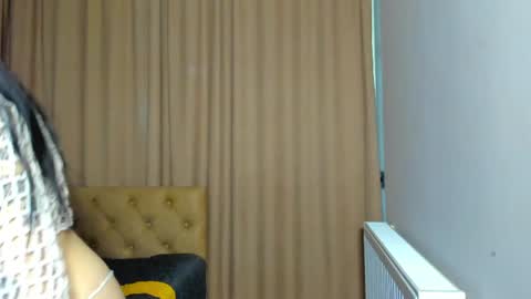 Snapshot of lesyaliss chatting on May 16, 2026, 7:56 pm lesyaliss online show from May 16, 2026, 7:56 pm