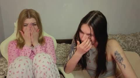 Snapshot of let_me_seee chatting on February 6, 2026, 7:39 pm Fiona online show from February 6, 2026, 7:39 pm