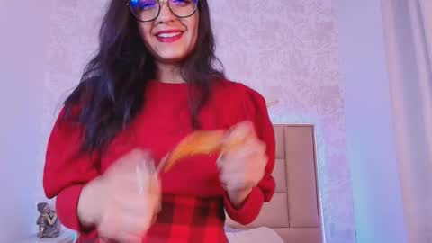 Snapshot of leti_white chatting on October 15, 2025, 9:59 pm Leti White online show from October 15, 2025, 9:59 pm