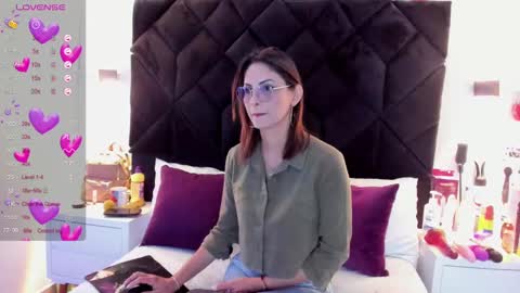 letiziia online show from February 18, 2025, 8:25 pm