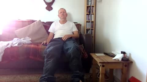Snapshot of letmestrip chatting on September 16, 2025, 1:23 pm paul online show from September 16, 2025, 1:23 pm